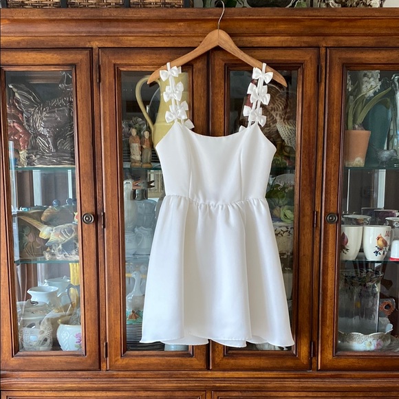 Elliatt Enchantment Ivory Fit & Flare Babydoll mini Dress - Picture 4 of 16